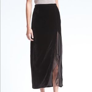 banana republic velvet maxi skirt black NWT size 0